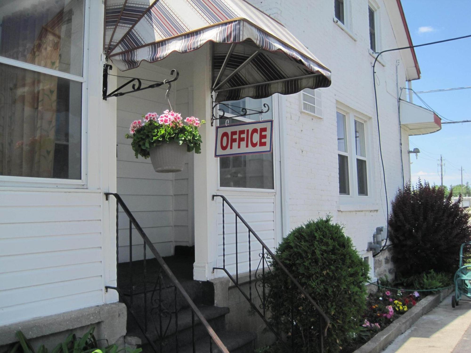 Rosecourt Motel ストラトフォード エクステリア 写真